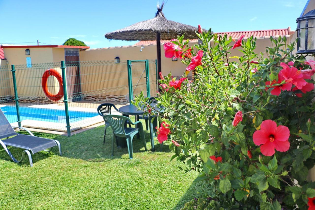 Bungalow Curro Pareja 97 Conil De La Frontera Exterior foto